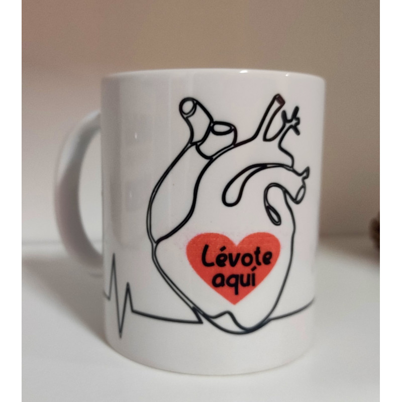 Taza lévote aquí